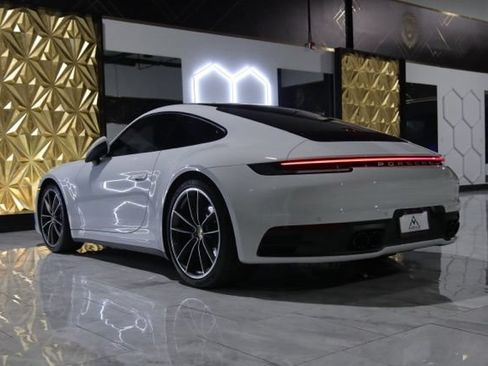 Used 2020 Porsche 911 Carrera RWD image 9