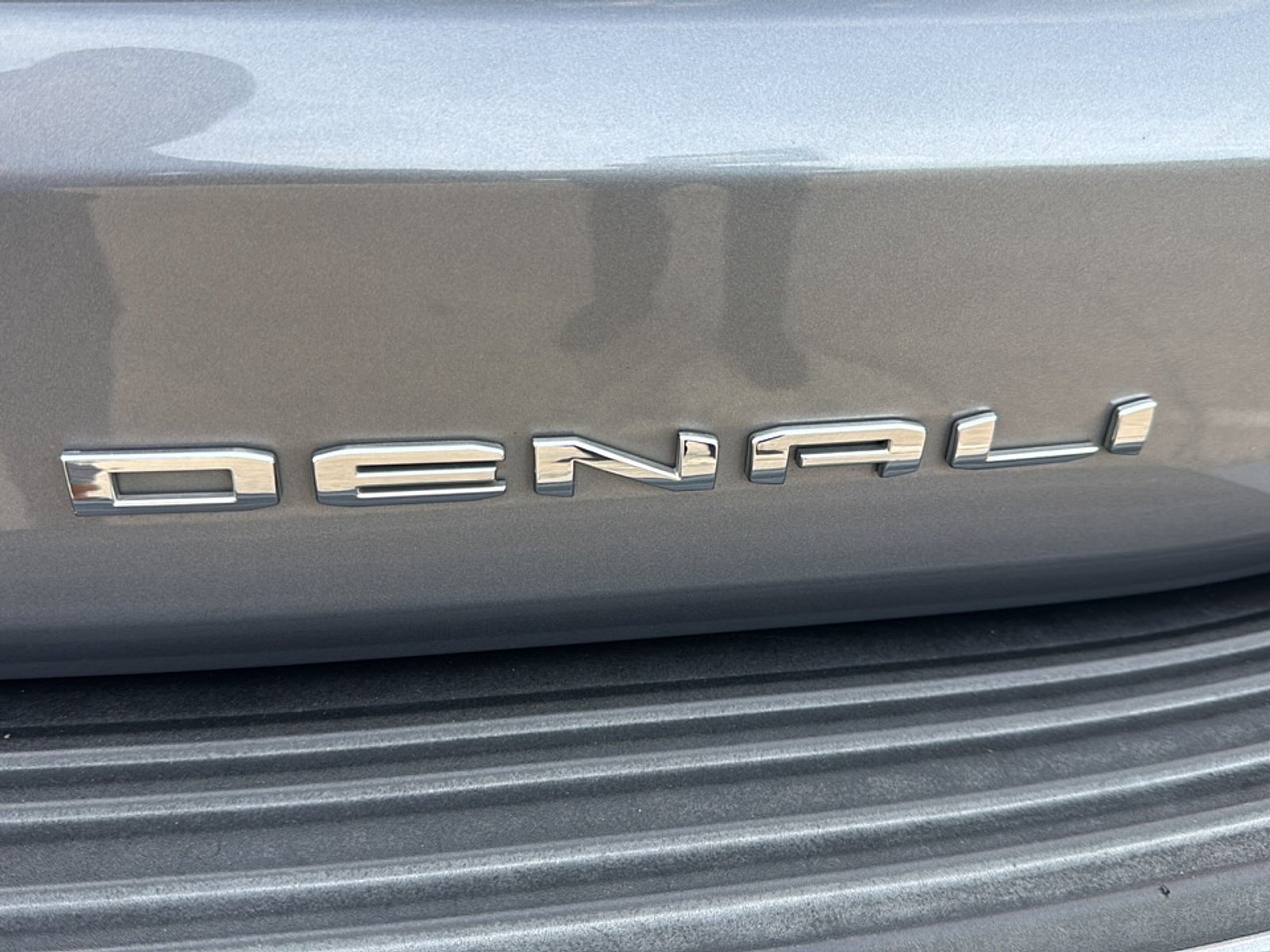 Used 2021 GMC Yukon Denali w/ Denali Ultimate Package AWD/4WD image 59