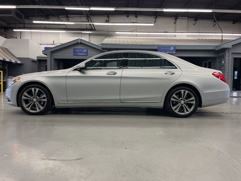 Used 2016 Mercedes-Benz S 550 4MATIC Sedan image 4