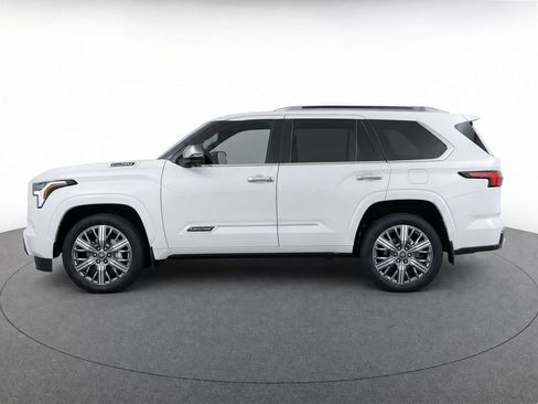 Used 2024 Toyota Sequoia Capstone AWD/4WD image 3