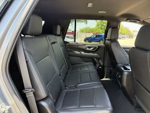 Used 2023 Chevrolet Tahoe LT w/ Luxury Package AWD/4WD image 32