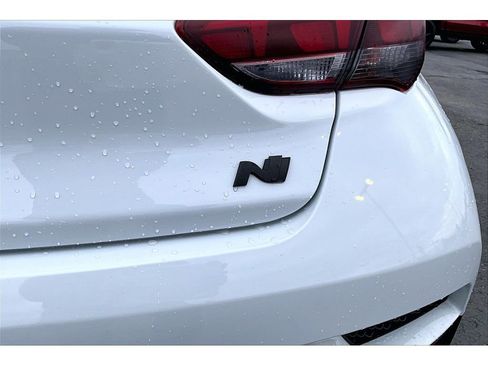 Used 2019 Hyundai Veloster N N image 19