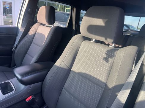 Used 2018 Jeep Grand Cherokee Laredo AWD/4WD image 14