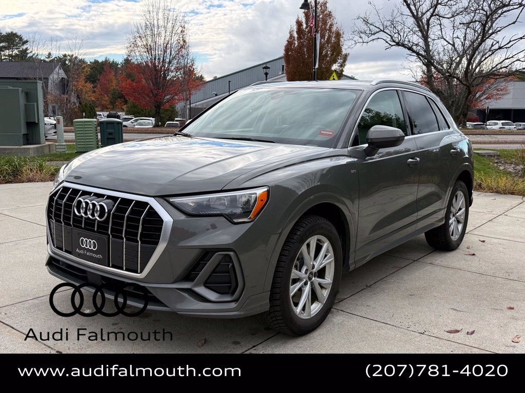 Used 2021 Audi Q3 2.0T Premium w/ Convenience Package AWD/4WD image 2