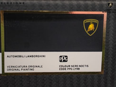 Used 2023 Lamborghini Huracan STO RWD image 37