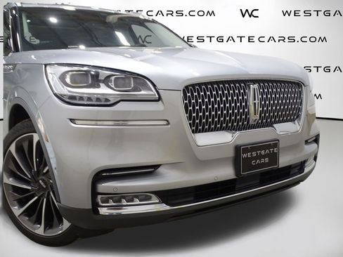 Used 2020 Lincoln Aviator Reserve w/ Equipment Group 202A image 35