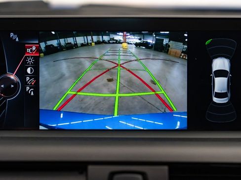 Used 2015 BMW M235i xDrive Coupe image 18