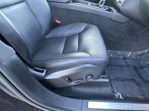 Used 2023 Volvo XC90 B5 Core image 46