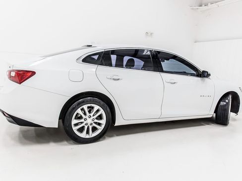 Used 2016 Chevrolet Malibu LT image 7