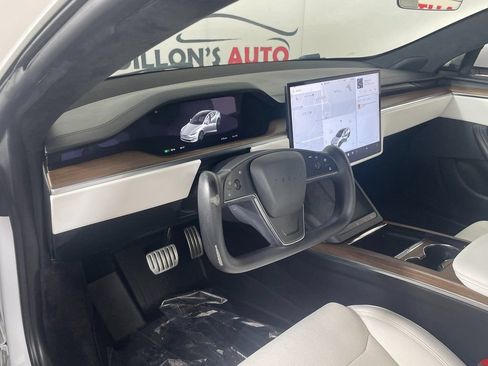 Used 2023 Tesla Model S AWD/4WD image 17