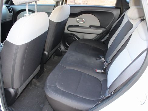 Used 2019 Kia Soul w/ Convenience Package image 5