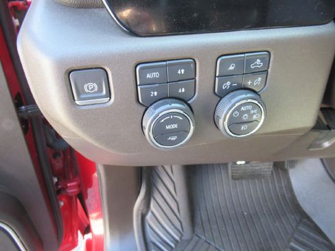 Certified 2023 Chevrolet Silverado 1500 LT Trail Boss w/ LT Trail Boss Premium Package AWD/4WD image 10