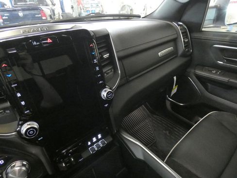New 2026 RAM 1500 Laramie AWD/4WD image 12