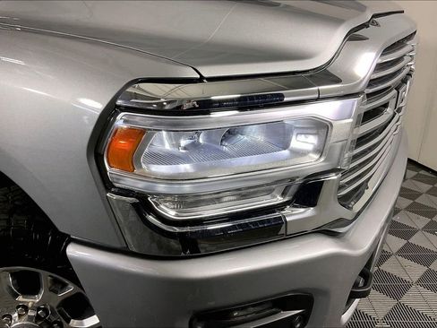 Used 2024 RAM 2500 Laramie AWD/4WD image 40