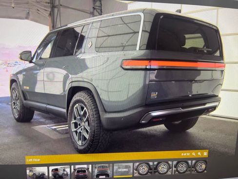 Used 2024 Rivian R1S Adventure AWD/4WD image 7
