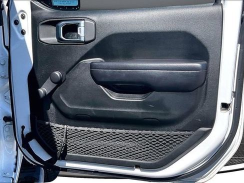 Used 2020 Jeep Wrangler Unlimited Sport image 27