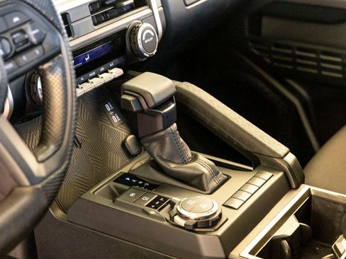 Used 2024 Toyota Tacoma 4x4 Double Cab image 17