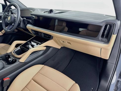 New 2026 Porsche Cayenne AWD/4WD image 31