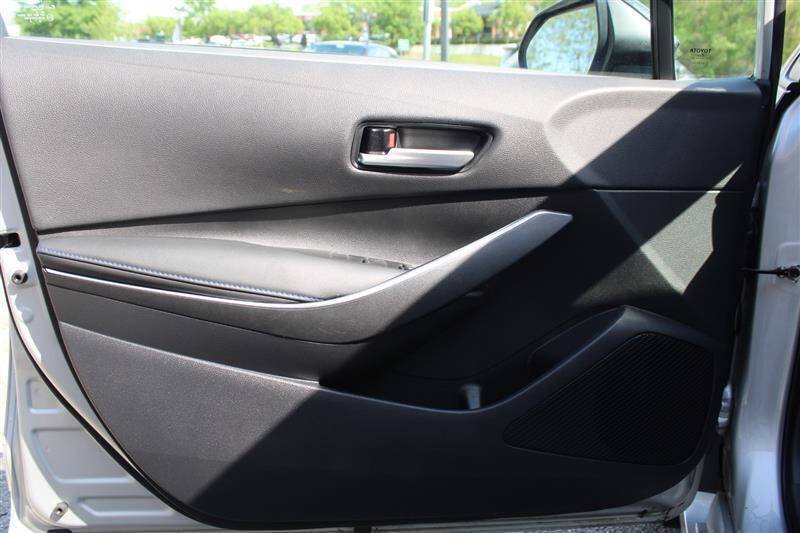 Used 2021 Toyota Corolla SE w/ Carpet Mat Package (TMS) FWD image 11
