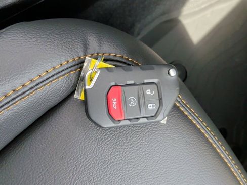 New 2025 Jeep Gladiator Sport image 50