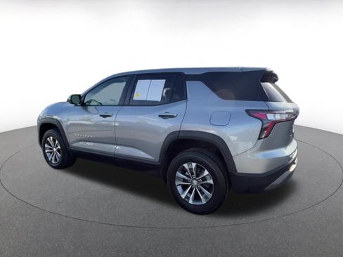 Used 2025 Chevrolet Equinox LT image 10