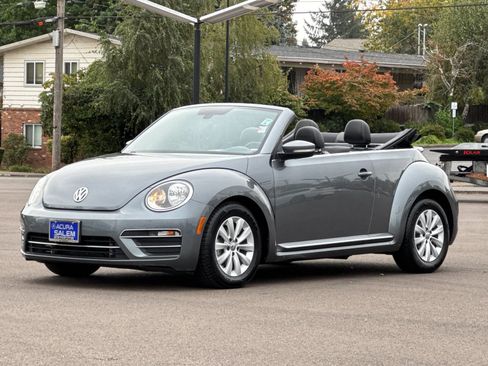 Used 2017 Volkswagen Beetle 1.8T S image 8