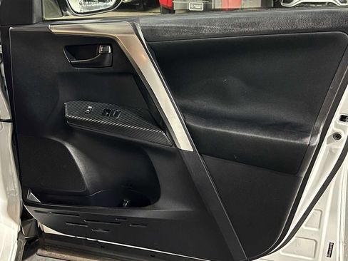 Used 2013 Toyota RAV4 XLE AWD/4WD image 10