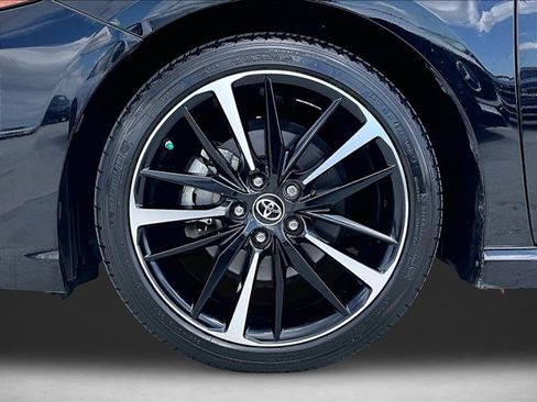 Used 2019 Toyota Camry XSE FWD image 10