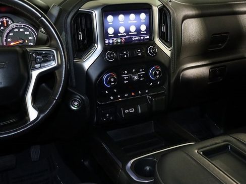 Used 2021 Chevrolet Silverado 1500 LT Trail Boss w/ Convenience Package II image 16