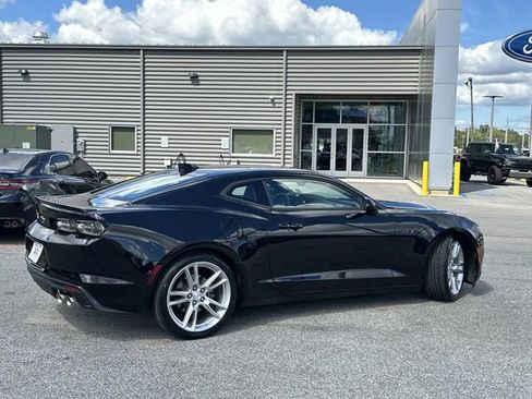 Used 2022 Chevrolet Camaro LT w/ RS Package image 7