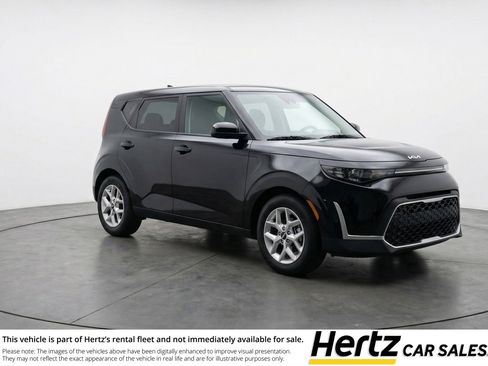 Used 2025 Kia Soul LX w/ LX Technology Package FWD image 1