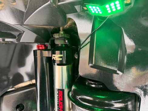 Used 2016 Jeep Wrangler Unlimited Sahara w/ Connectivity Group image 12