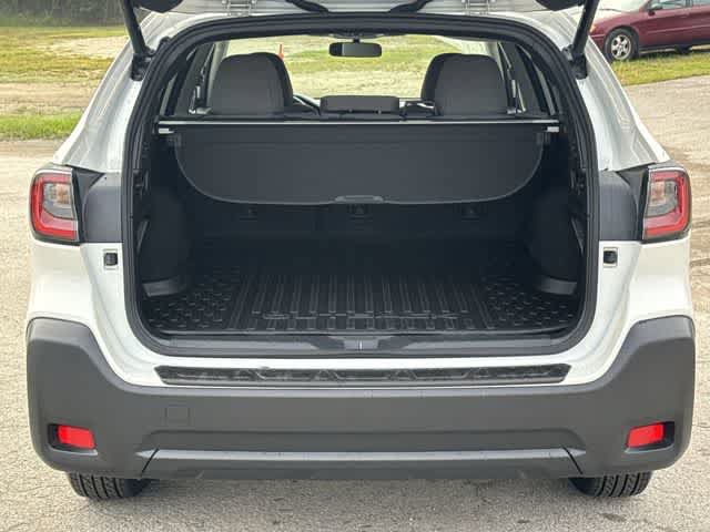 Used 2025 Subaru Outback Premium AWD/4WD image 30