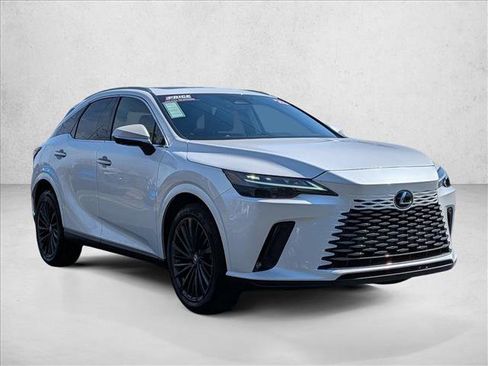 Used 2025 Lexus RX 350 Premium w/ Convenience Package image 3