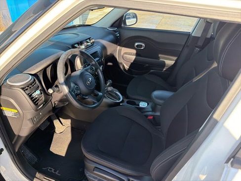 Used 2016 Kia Soul image 5