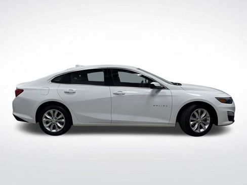 Used 2024 Chevrolet Malibu LT image 2