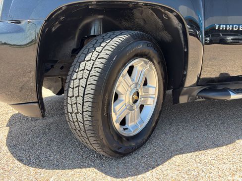 Used 2014 Chevrolet Tahoe LT w/ Suspension Package, Off-Road AWD/4WD image 21