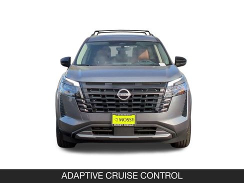 New 2026 Nissan Pathfinder Platinum w/ Cargo Package image 4