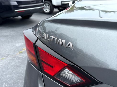 Used 2023 Nissan Altima 2.5 S FWD image 24