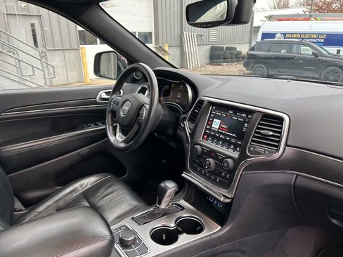 Used 2018 Jeep Grand Cherokee Limited image 47