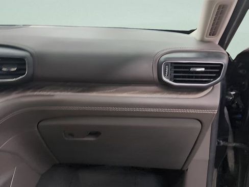 Used 2022 Ford Explorer Platinum w/ Equipment Group 601A image 25