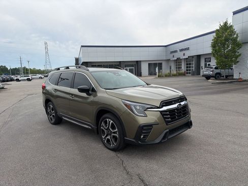 Certified 2024 Subaru Ascent Limited w/ Technology Package AWD/4WD image 11
