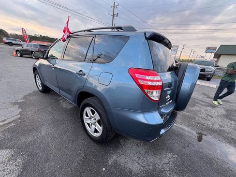 Used 2010 Toyota RAV4 Base 4dr SUV image 3