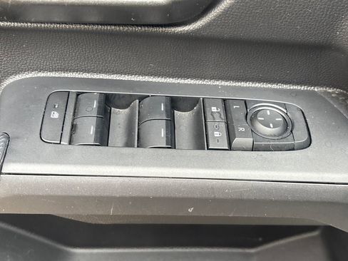 Used 2024 Toyota Tacoma SR5 image 7