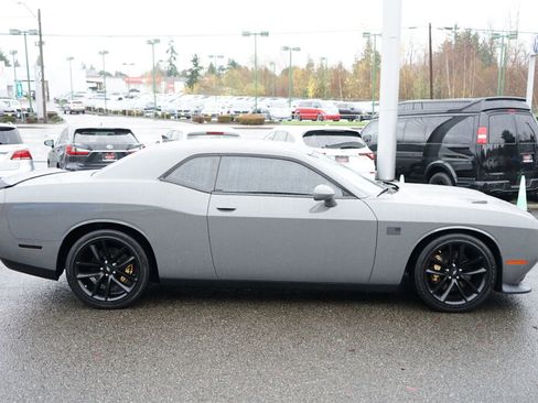 Used 2019 Dodge Challenger R/T Scat Pack w/ Stars & Stripes Edition image 7