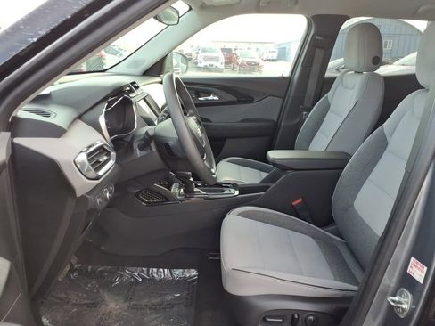 Used 2021 Chevrolet TrailBlazer LT image 4