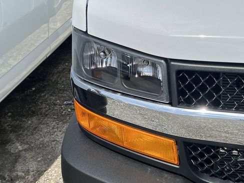 New 2025 Chevrolet Express 3500 w/ Power Convenience Package image 14