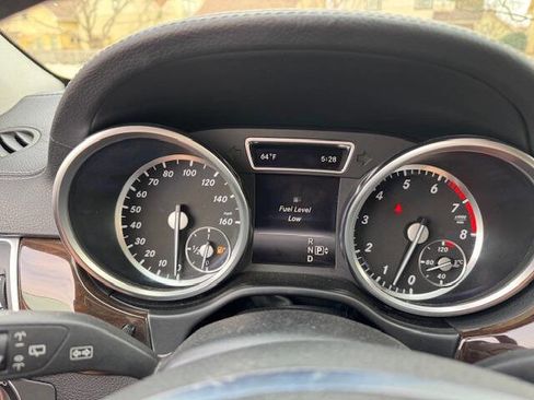 Used 2015 Mercedes-Benz GL 450 4MATIC image 49