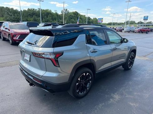 Used 2025 Chevrolet Equinox RS FWD image 5