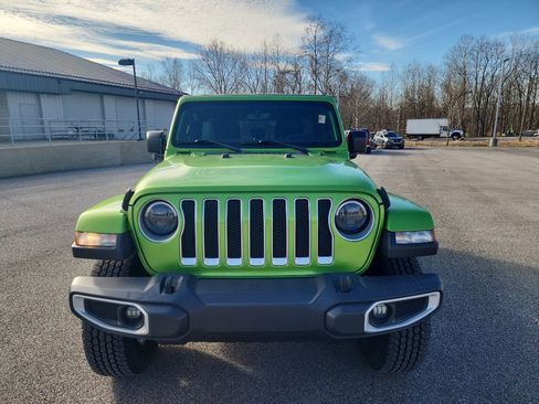 Used 2018 Jeep Wrangler Unlimited Sahara image 9